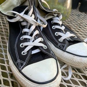 Black converse